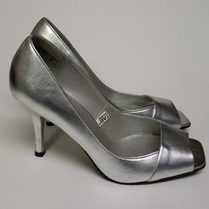 Mossimo silver peep-toe heels
